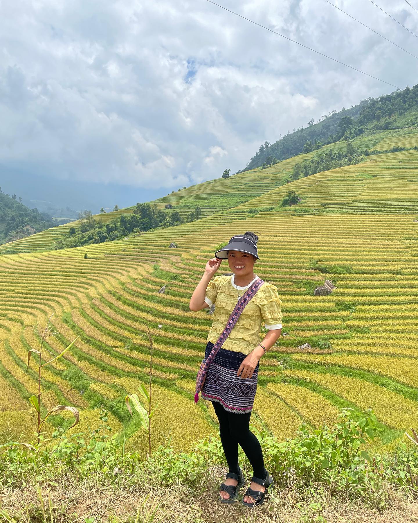 Zinh — expert Hmong trekking guide in Sa Pa, Vietnam